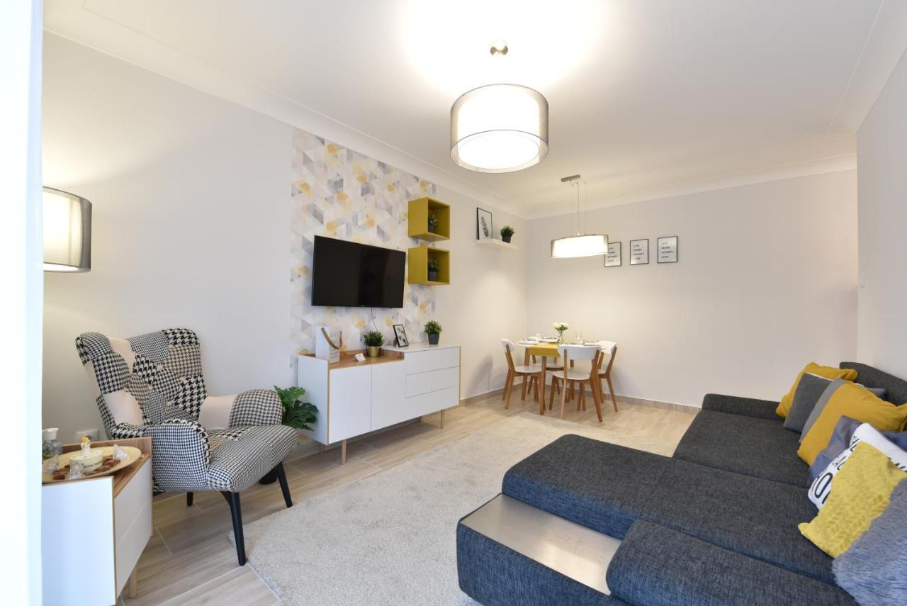 Kiralykut 2 Apartman - Ingyen Parkolas, Bicajok, Ac Székesfehérvár Buitenkant foto
