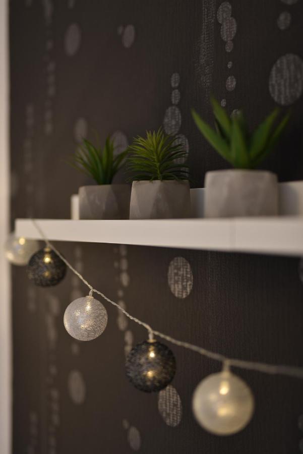 Kiralykut 2 Apartman - Ingyen Parkolas, Bicajok, Ac Székesfehérvár Buitenkant foto